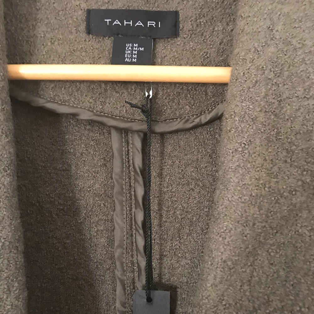 Tahari Sleeveless Vest
